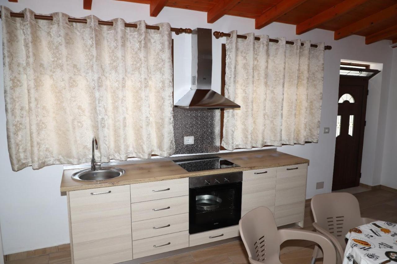 Comfort Apartment Берат Екстер'єр фото